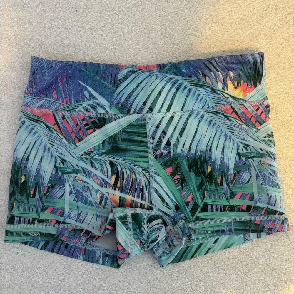 Live Love Dream Size S/P Spandex Shorts